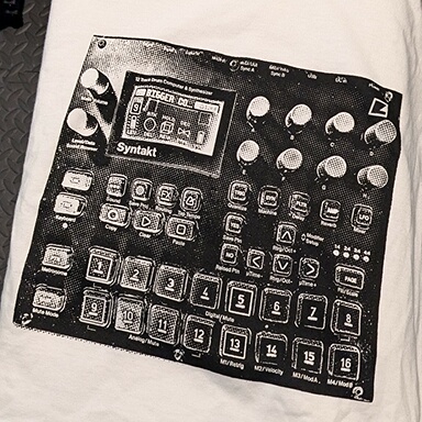 Syntakt white tee